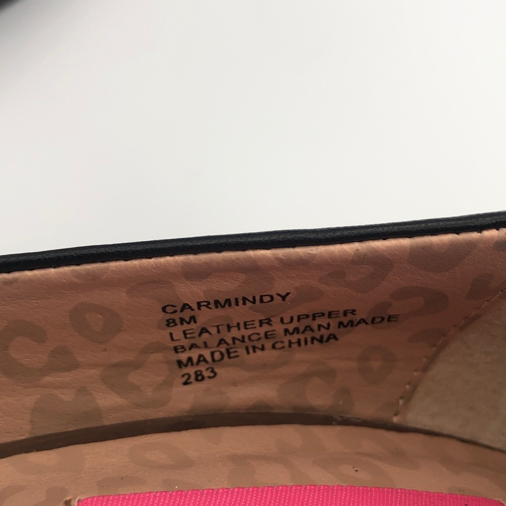 Betsey Johnson Carmindy Black and Pink High Heels Leather Upper NIB - Picture 13 of 15